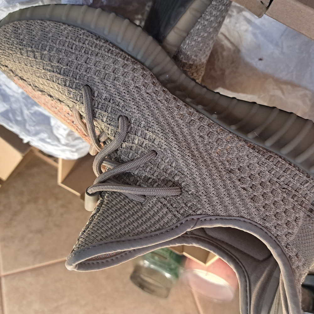 Adidas Yeezy Boost 350 V2 in Beige and Orange - Picture 7 of 9